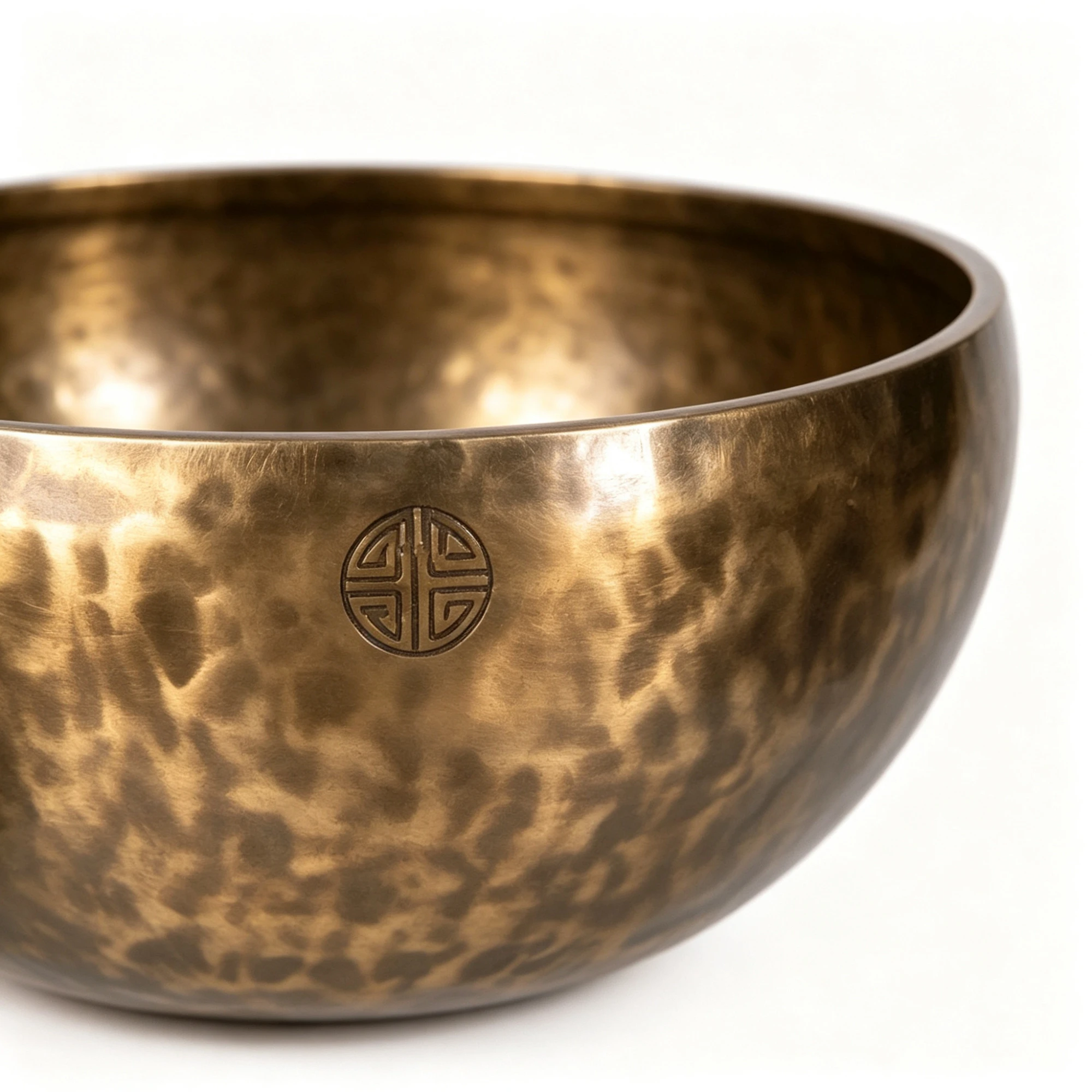 Large Full Moon Singing Bowl – A Tone That Lingers - Image 2
